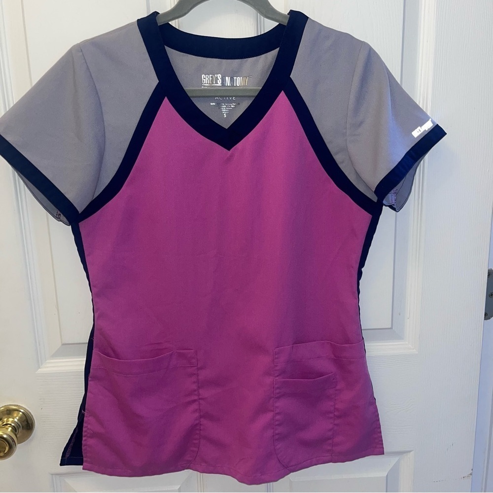 Grey's Anatomy Pink and Gray Women's Top/b1103